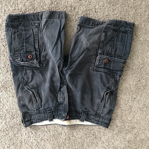 Hollister Cargo Shorts Navy Color - Picture 1 of 3